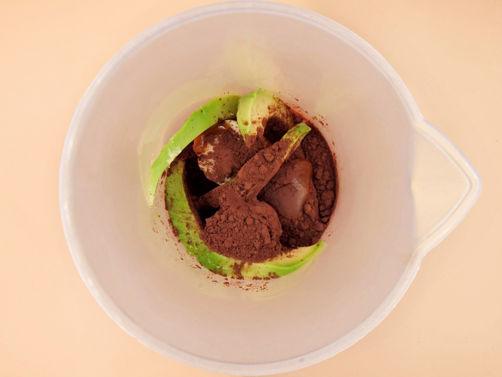 Chocolate avocado cream recipe