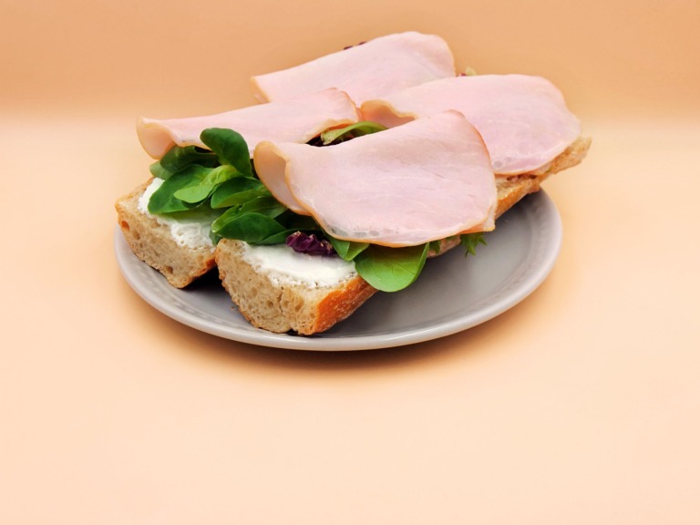 Sandwiches with quark cheese and ham recipe