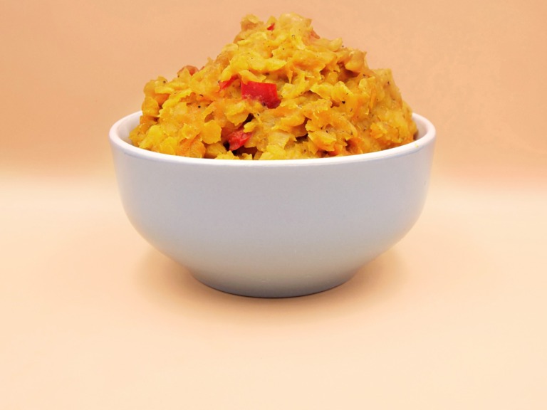 Red lentils with vegetables and coconut milk recipe