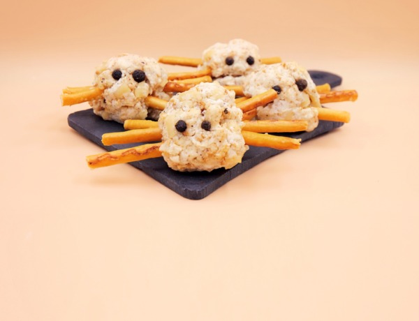 Rice cheese spiders for Halloween recipe