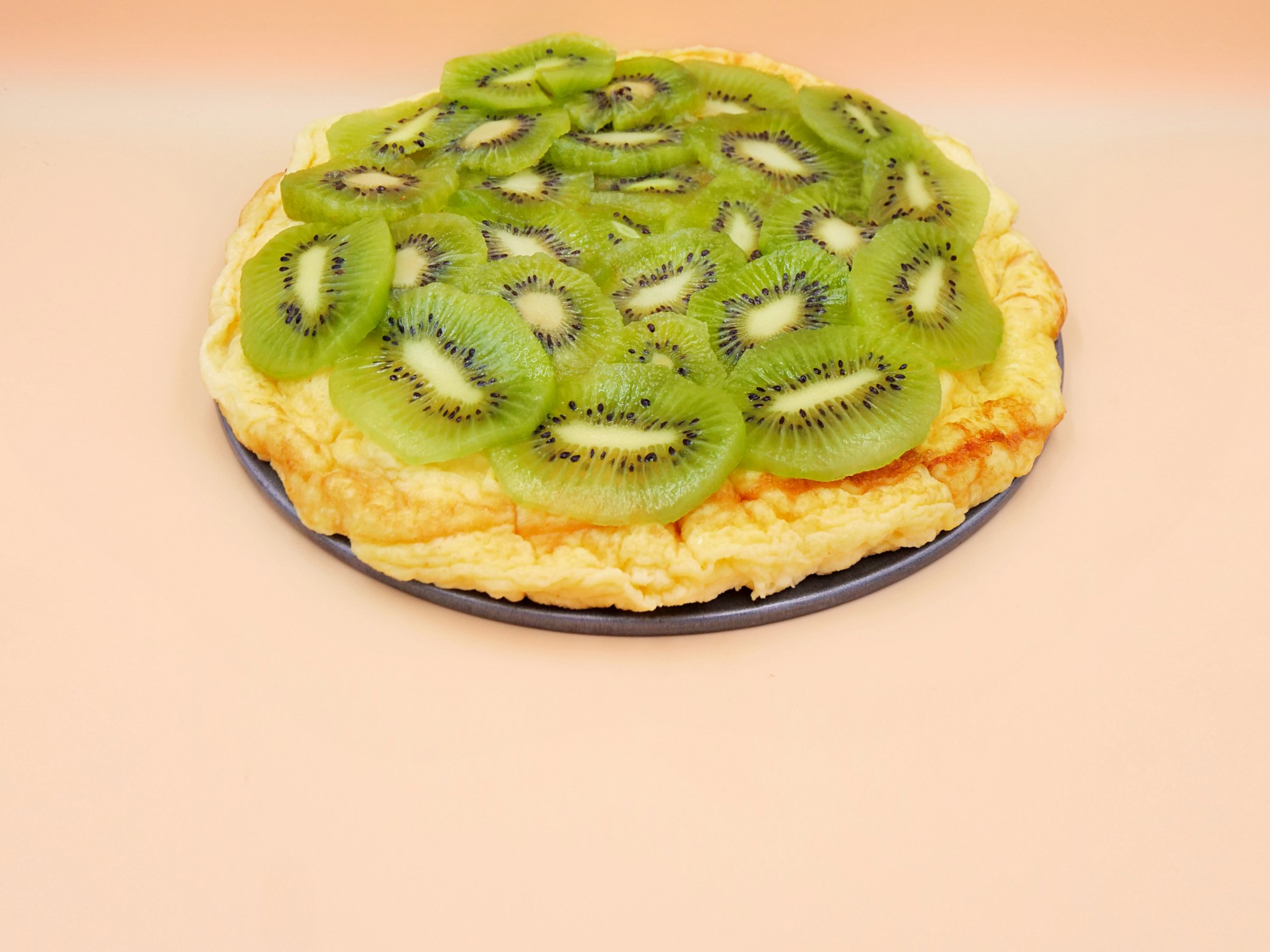 Sweet omelette with kiwi recipe