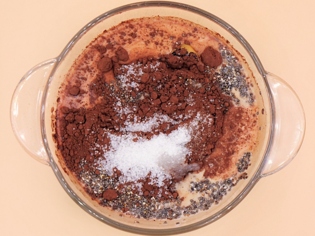 Chocolate chia pudding with peanut butter recipe