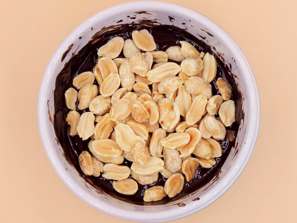 Peanuts in chocolate recipe
