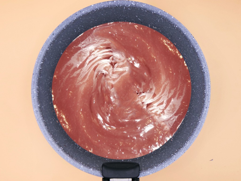 Homemade chocolate and nut pudding recipe