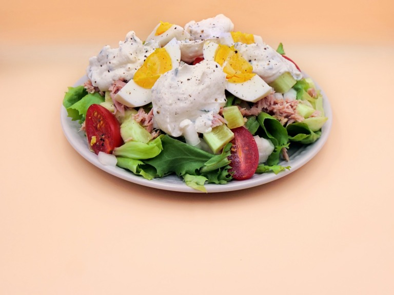 Tuna salad with egg and yogurt-horseradish sauce recipe