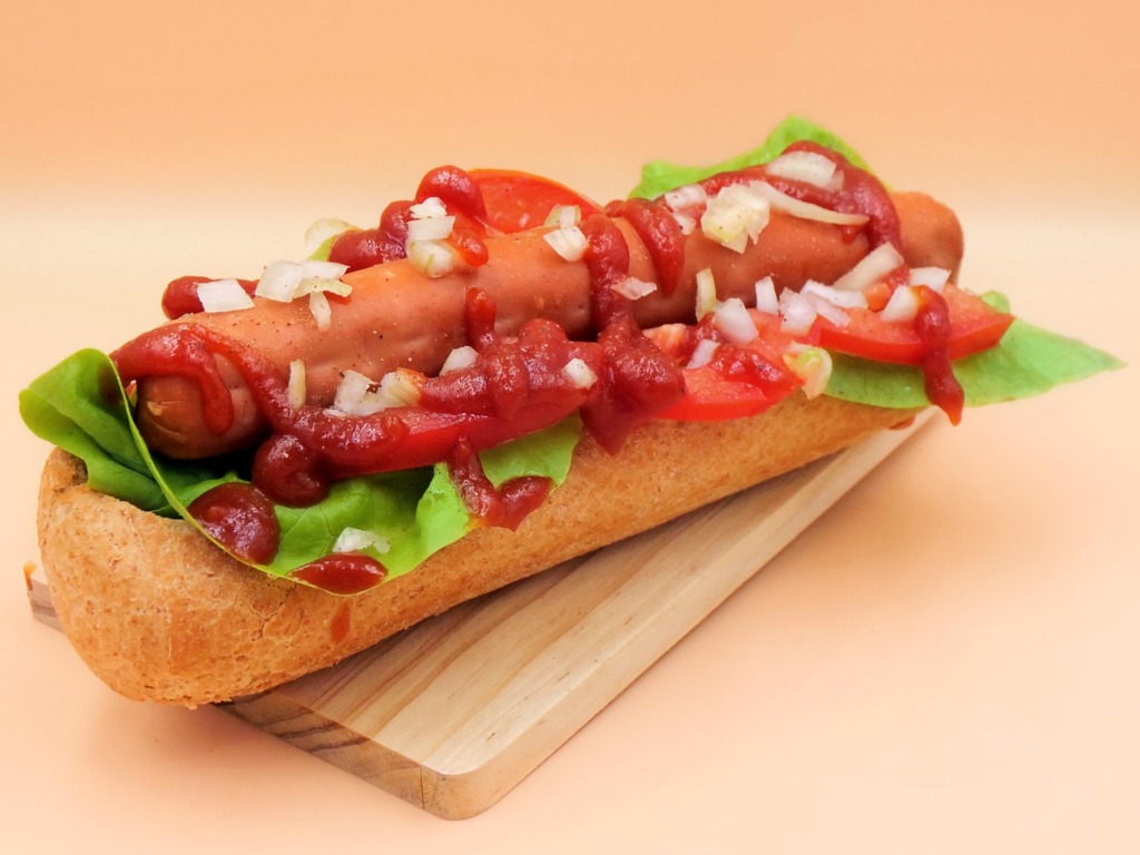 Vegan hot dog with vegetables recipe
