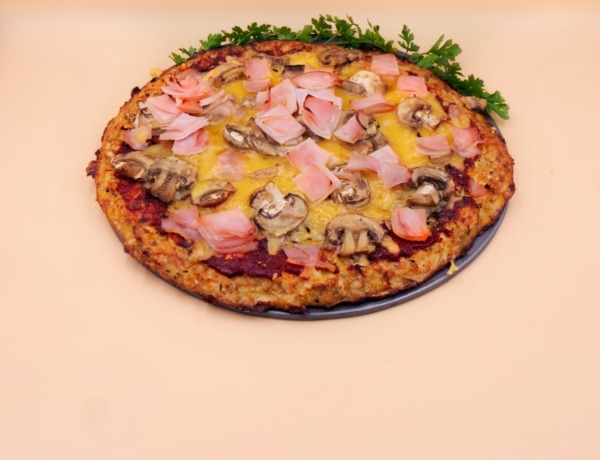 Cauliflower crust pizza with ham and mushrooms recipe