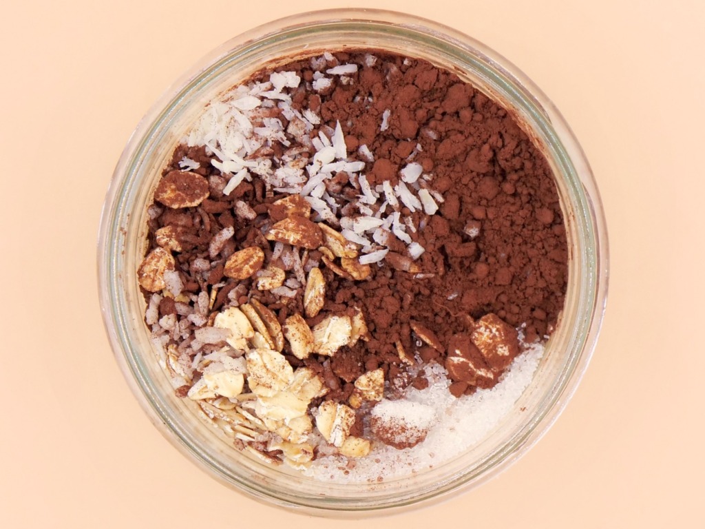 Coconut-chocolate overnight oats recipe