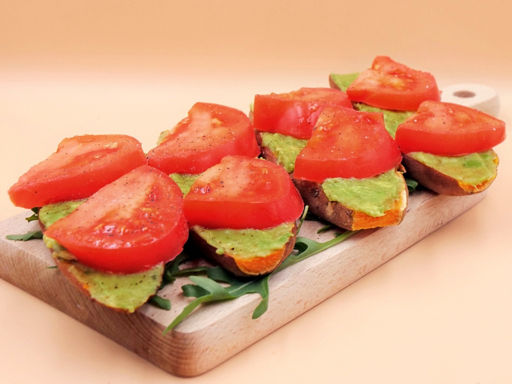 Sweet potato toasts with avocado and tomato recipe