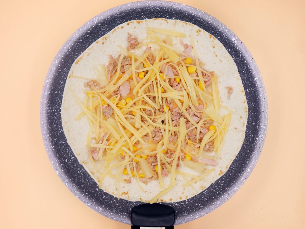 Hawaiian pizza with tuna on a tortilla recipe