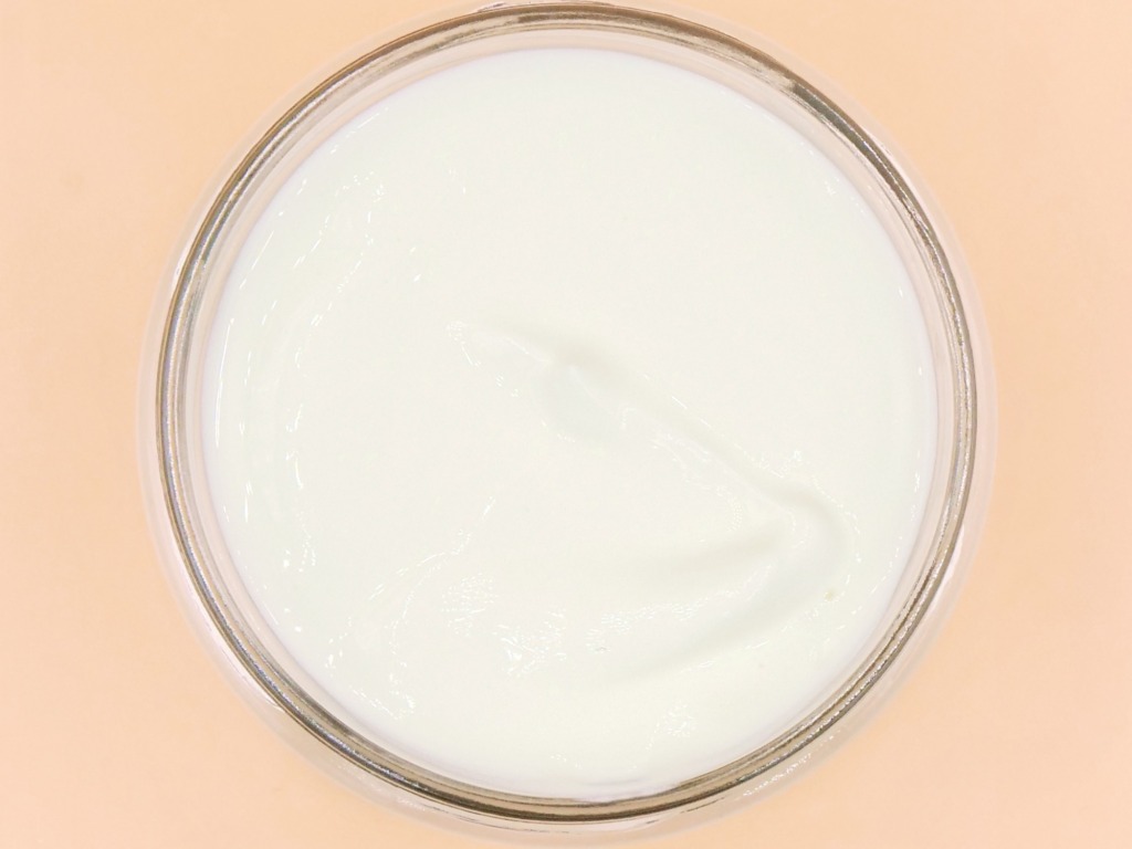 Plain yogurt with almonds and shredded coconut recipe